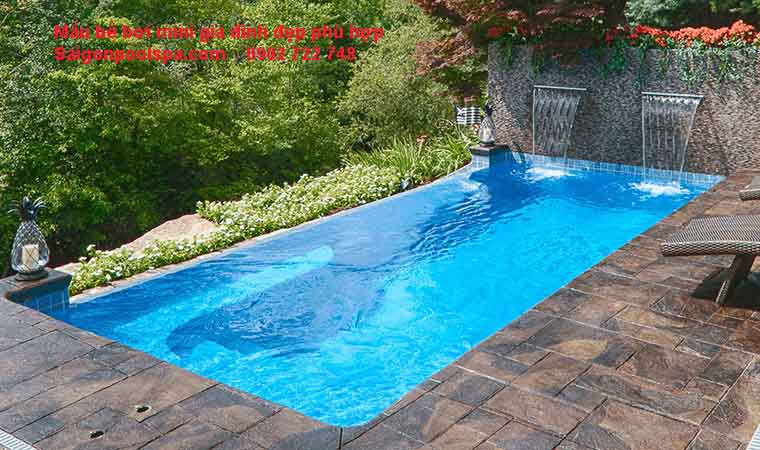 Mẫu bể bơi mini gia đình đẹp phù hợp sân vườn