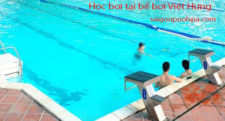 Học bơi tại Bể bơi Việt Hưng