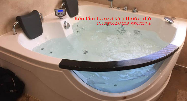 Bồn tắm Jacuzzi loại nhỏ