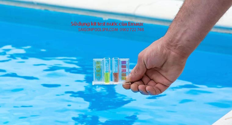 Sử dụng kit test khi phát hiện sự bất thường của nước trong bể