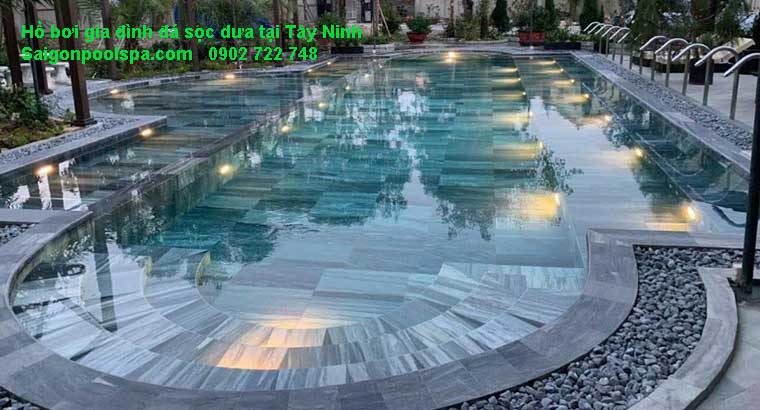 Hồ bơi gia đình ốp đá sọc dưa tại Tây Ninh